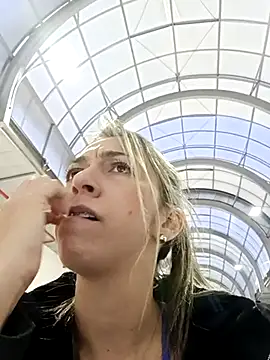 Snapshot of rachellboom chatting on 02/28/25, 11:12 rachellboom online show from 02/28/25, 11:12