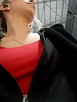 Snapshot of rachellboom chatting on 03/13/25, 12:16 rachellboom online show from 03/13/25, 12:16