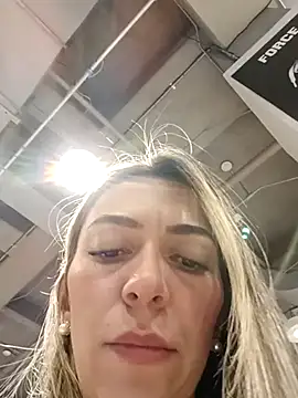 Snapshot of rachellboom chatting on 03/15/25, 09:16 rachellboom online show from 03/15/25, 09:16