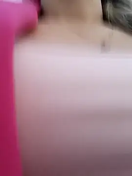 Snapshot of rachellboom chatting on 11/04/25, 10:42 rachellboom online show from 11/04/25, 10:42