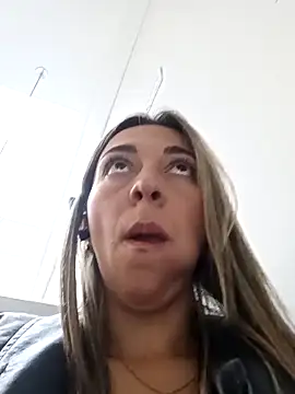 Snapshot of rachellboom chatting on 11/20/25, 09:25 rachellboom online show from 11/20/25, 09:25