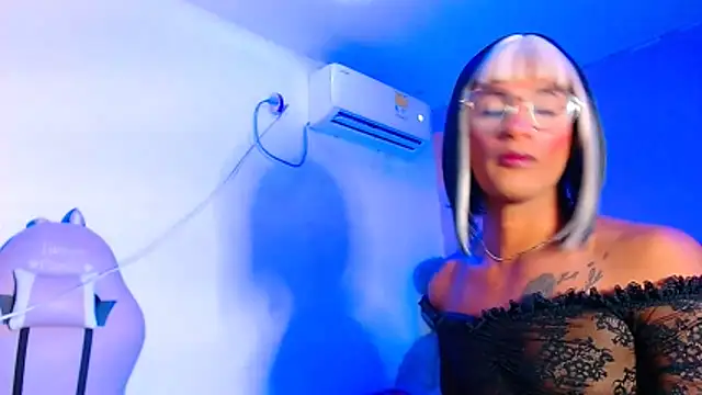 Snapshot of vanessa_nauthygirls chatting on 03/02/26, 08:04 vanessa nauthygirls online show from 03/02/26, 08:04