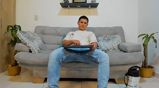 julian wallace online show from 01/21/25, 03:37