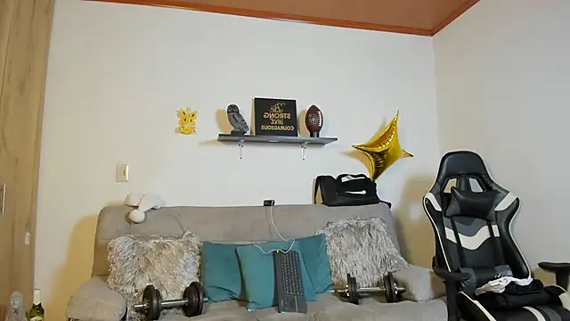 julian wallace online show from 12/14/25, 09:19