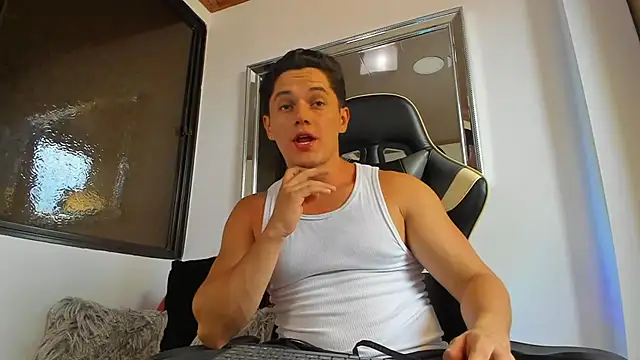 julian wallace online show from 05/01/26, 08:35