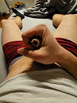 Snapshot of Feelixbi99 chatting on 02/02/26, 05:00 Feelixbi99 online show from 02/02/26, 05:00