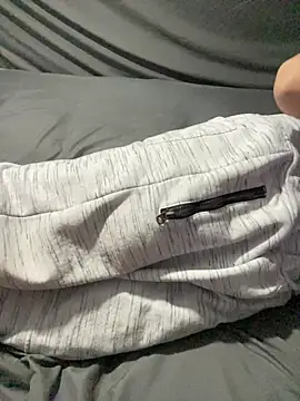 Snapshot of BigMac1596 chatting on 12/18/25, 11:27 BigMac1596 online show from 12/18/25, 11:27