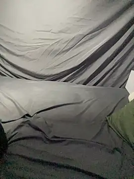 Snapshot of BigMac1596 chatting on 12/21/25, 06:53 BigMac1596 online show from 12/21/25, 06:53