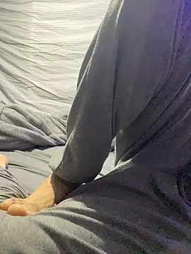 Snapshot of BigMac1596 chatting on 02/11/26, 02:44 BigMac1596 online show from 02/11/26, 02:44