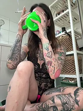 Snapshot of BrownieyQueen chatting on 03/07/26, 07:16 BrownieyQueen online show from 03/07/26, 07:16