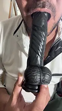 Hot budddy online show from 06/27/26, 07:30
