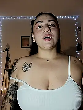 helena smith online show from 02/13/25, 04:43