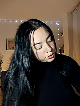 helena smith online show from 03/04/25, 04:49