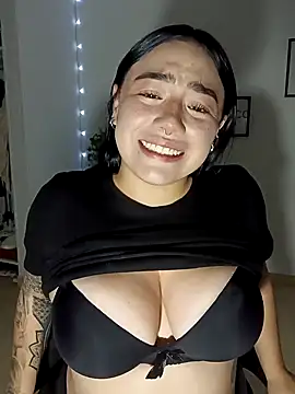 helena smith online show from 03/06/25, 03:24