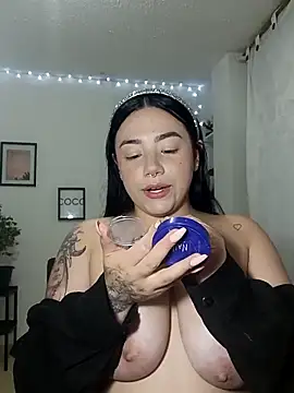 helena smith online show from 03/18/25, 05:20