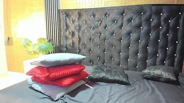 Laross25 online show from 05/08/26, 08:14