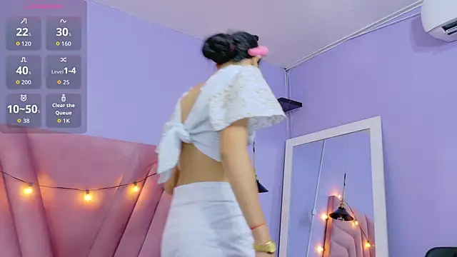 Beautifulskinny18 online show from 10/08/25, 07:55