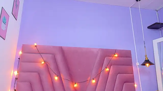 Beautifulskinny18 online show from 11/18/25, 07:51