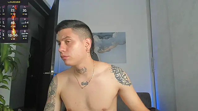 Yeiko Romero  online show from 09/30/25, 04:56