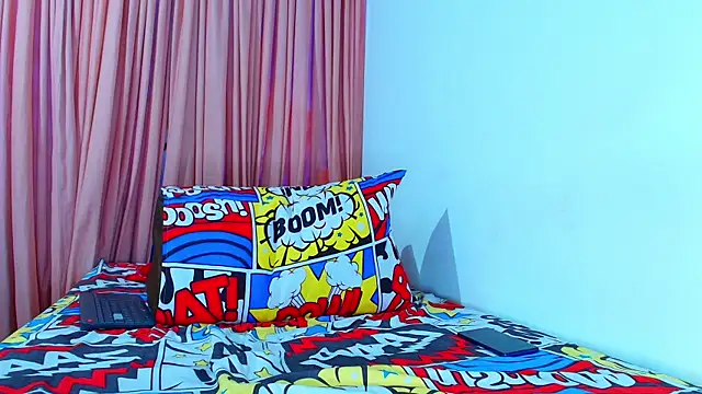 Thomass00 online show from 12/31/24, 01:52