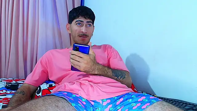 Thomass00 online show from 01/17/25, 04:47