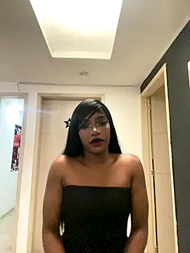 TIFFANYYSTAR online show from 12/04/25, 05:43