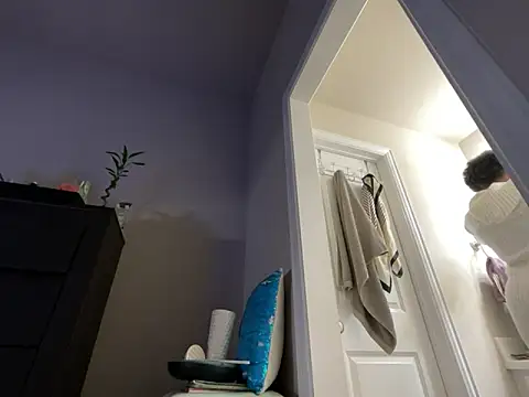 wynterheat online show from 11/10/25, 06:18