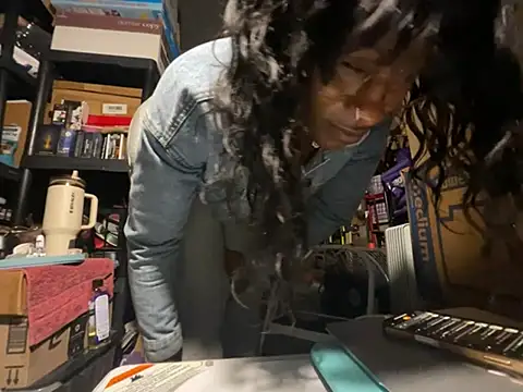 wynterheat online show from 05/25/26, 03:29
