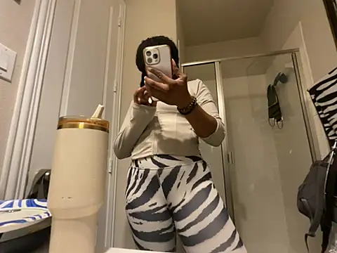 wynterheat online show from 06/11/26, 05:05