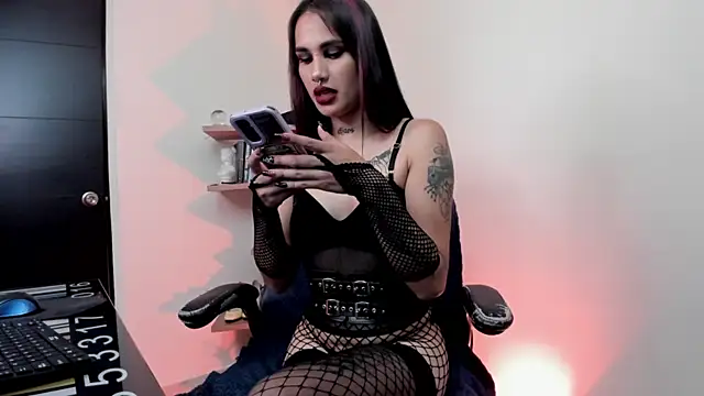 saeko karine online show from 03/12/25, 07:59