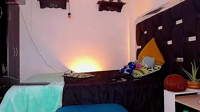 Snapshot of RyanRizzo chatting on 12/20/24, 08:34 RyanRizzo online show from 12/20/24, 08:34