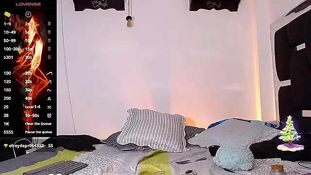 Snapshot of RyanRizzo chatting on 01/06/25, 06:25 RyanRizzo online show from 01/06/25, 06:25