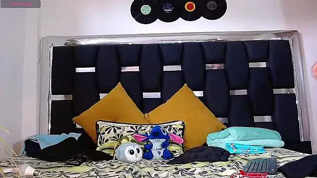 Snapshot of RyanRizzo chatting on 01/30/25, 06:10 RyanRizzo online show from 01/30/25, 06:10