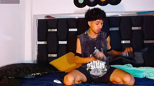 Snapshot of RyanRizzo chatting on 02/17/25, 11:31 RyanRizzo online show from 02/17/25, 11:31