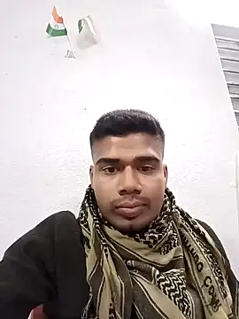 Snapshot of 900irani chatting on 01/05/25, 03:34 900irani online show from 01/05/25, 03:34