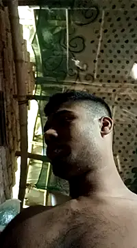 Snapshot of 900irani chatting on 01/09/25, 07:42 900irani online show from 01/09/25, 07:42