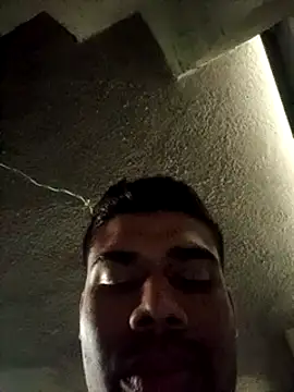 Snapshot of 900irani chatting on 01/16/25, 10:53 900irani online show from 01/16/25, 10:53