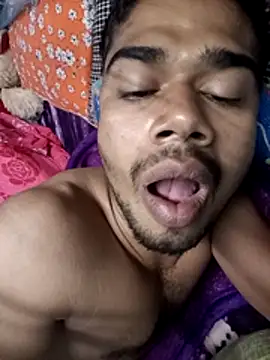 Snapshot of 900irani chatting on 01/25/25, 03:40 900irani online show from 01/25/25, 03:40