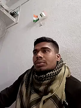 Snapshot of 900irani chatting on 02/07/25, 04:14 900irani online show from 02/07/25, 04:14