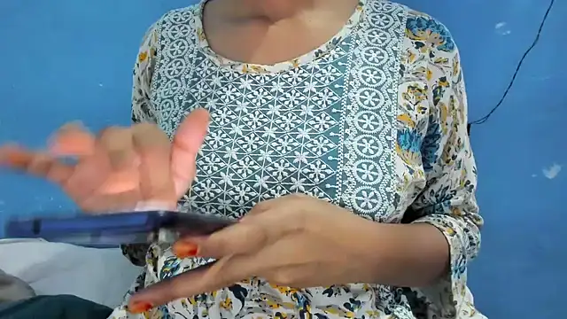 aarjulove online show from 11/17/25, 05:19