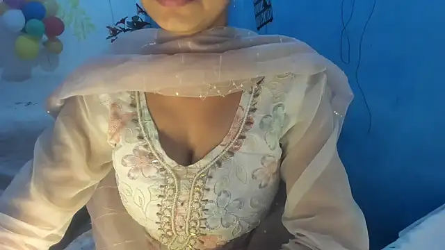 Snapshot of aarjulove chatting on 02/07/26, 10:41 aarjulove online show from 02/07/26, 10:41