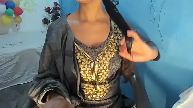 Snapshot of aarjulove chatting on 02/08/26, 01:36 aarjulove online show from 02/08/26, 01:36