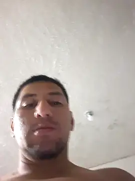 Snapshot of littleboyhot95 chatting on 10/31/25, 02:12 littleboyhot95 online show from 10/31/25, 02:12