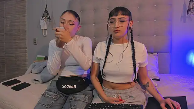 Zowi Hottiee online show from 01/08/25, 09:12