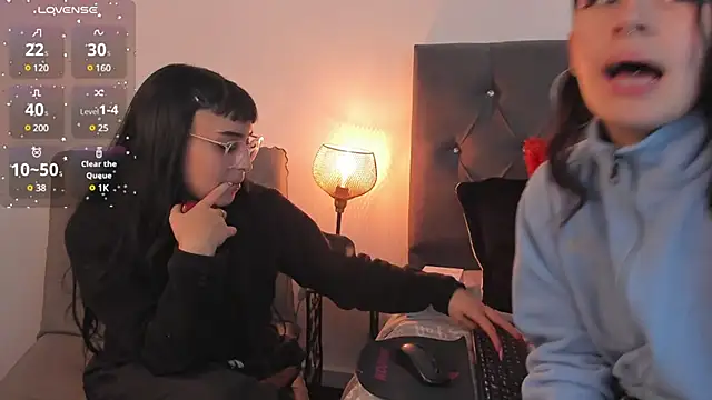 Zowi Hottiee online show from 01/18/25, 03:31