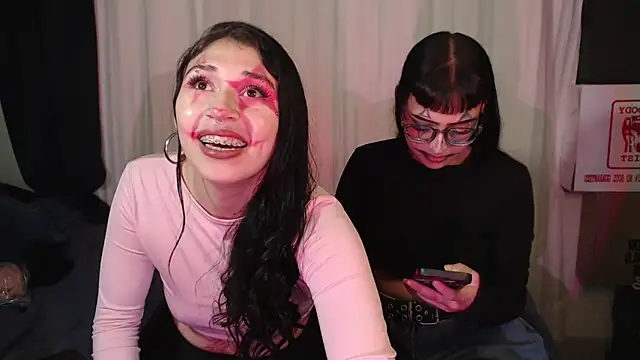 Zowi Hottiee online show from 10/25/25, 01:46