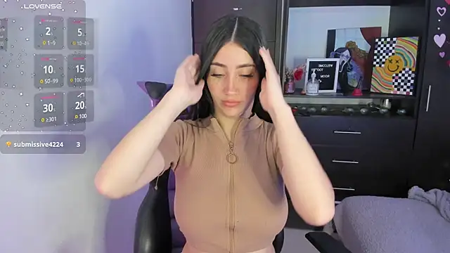 Snapshot of Emilytafur chatting on 01/13/25, 06:38 Emilytafur online show from 01/13/25, 06:38