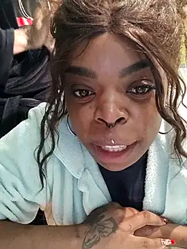 Snapshot of Casaltesudex chatting on 02/26/25, 12:16 Casaltesudex online show from 02/26/25, 12:16