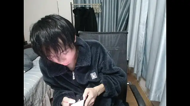 Snapshot of wujiaxing22 chatting on 12/22/24, 02:38 wujiaxing22 online show from 12/22/24, 02:38