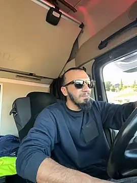 donnuozfutura online show from 12/24/24, 08:11